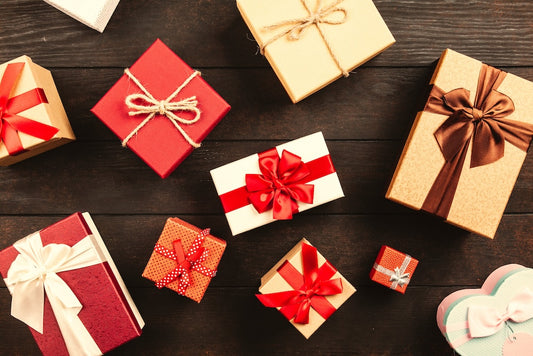 Unwrap Glamour: The Best Christmas Gift for Makeup Lovers Under $50
