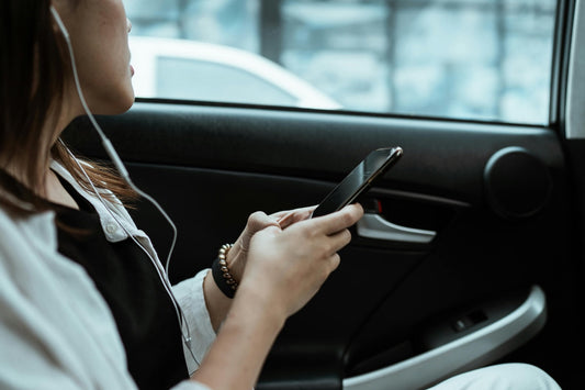 Can This Bag Protect Your Phone in a Hot Car? Yep.