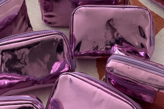 The Best Makeup Bag for Hot Weather: Why Every Woman Needs an Insulated Beauty Bag